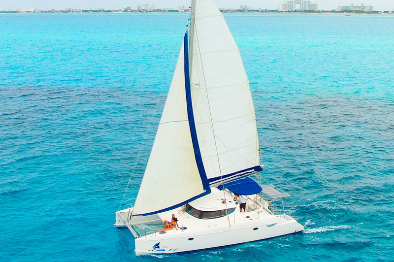 40' Malube Catamaran Cancun Rental, Yacht Charter