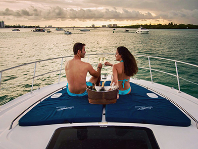 Romantic Sunset Cruise Cancun